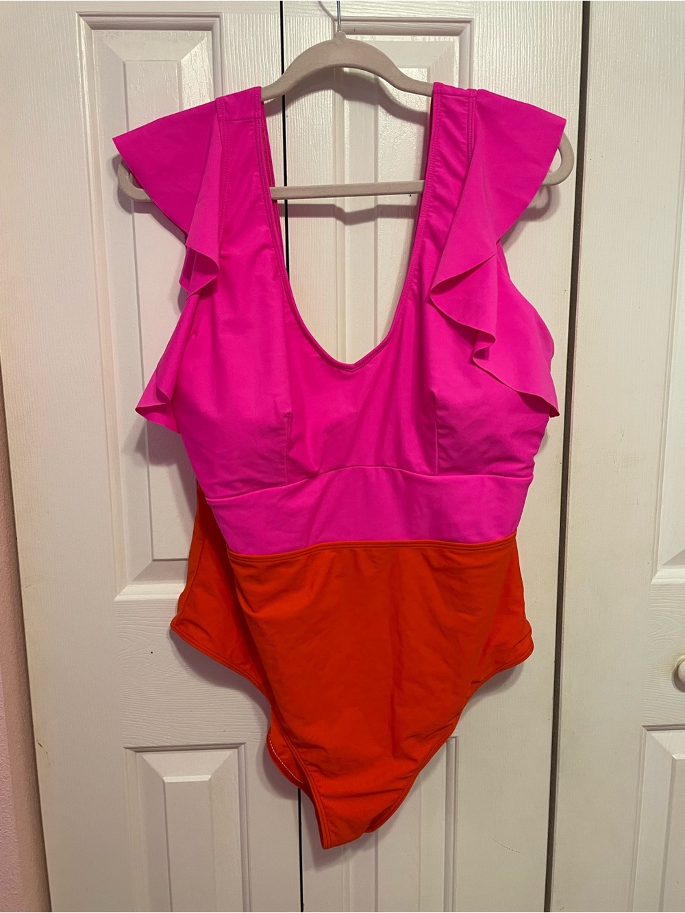 Plus size Two-Tone Ruffle One-Piece Swimsuit - Pink & Orange